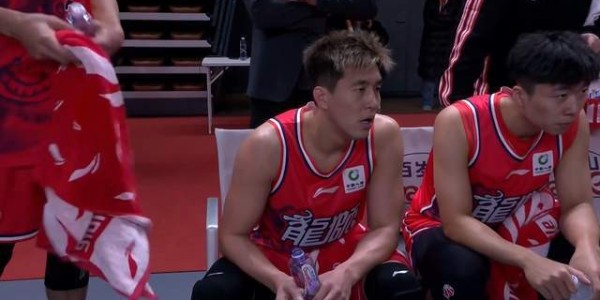 九游体育官网-郭艾伦复出，独砍16分5失误，广州加时险胜，山东大汉空砍30+6+6