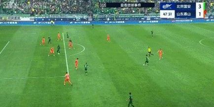 【中超】1场3红！法比奥双响 10人国安6比1胜9人泰山