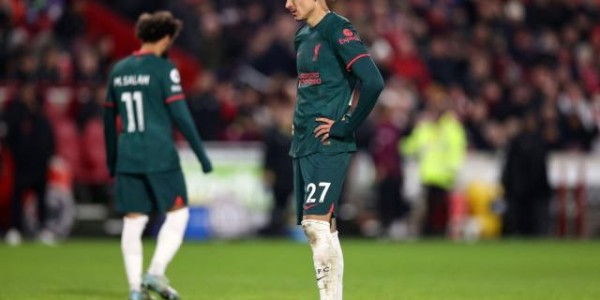 九游体育下载-利物浦防线记吃不记打 渣叔：对方五六人同时犯规！