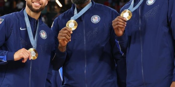 九游体育APP-四金加身创奥运男篮历史！KD是当之无愧的美国队长