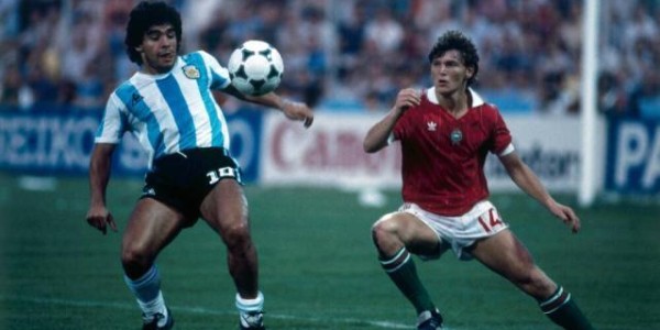 王勤伯：略萨，热爱足球的诺奖作家