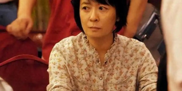 九游体育APP-大专、野模、知三当三，孙怡浪姐&amp;amp;quot;骚操作&amp;amp;quot;不断难怪王京花看不上她